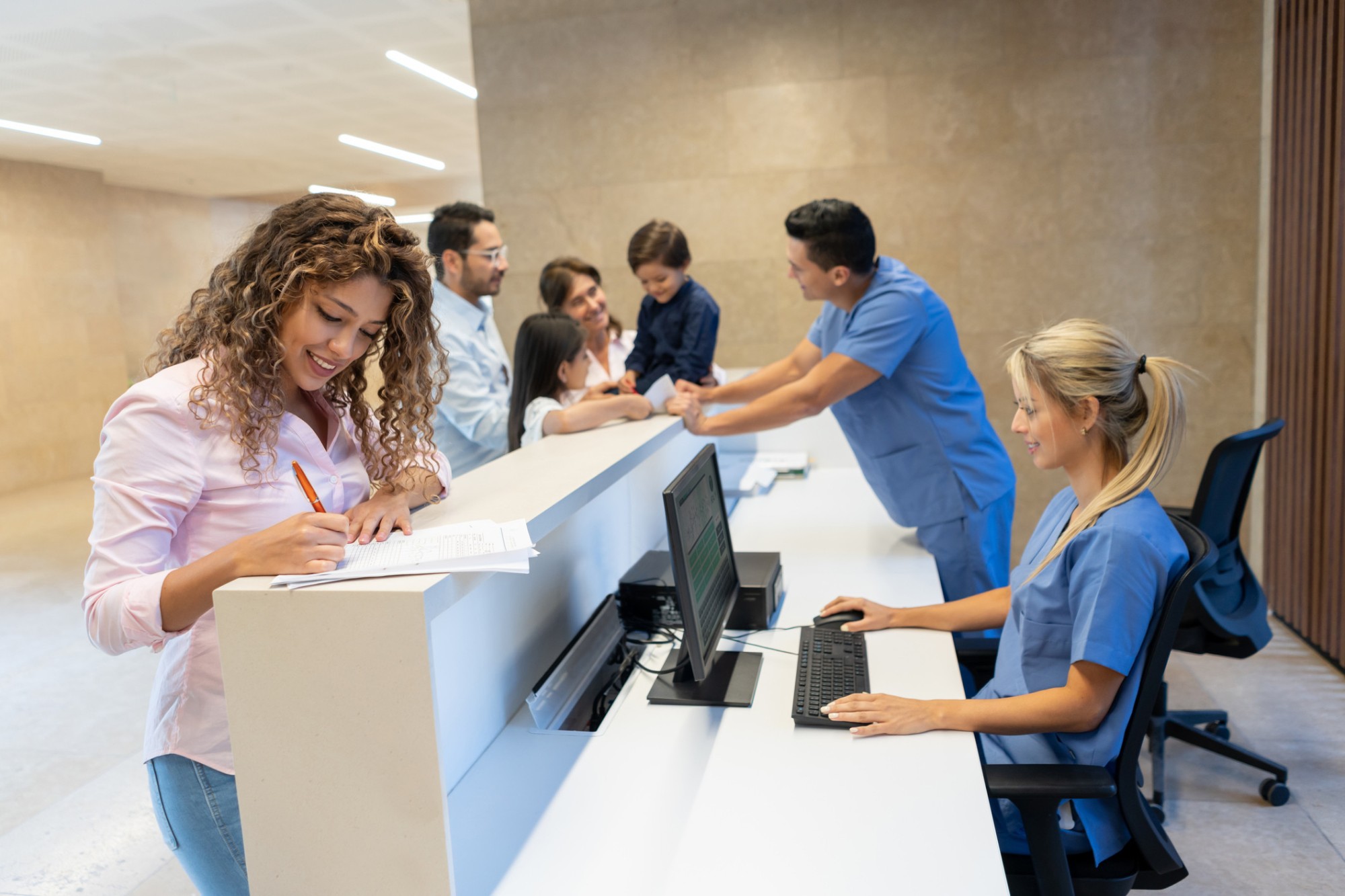 Clínica sendo eficiente no atendimento da recepção