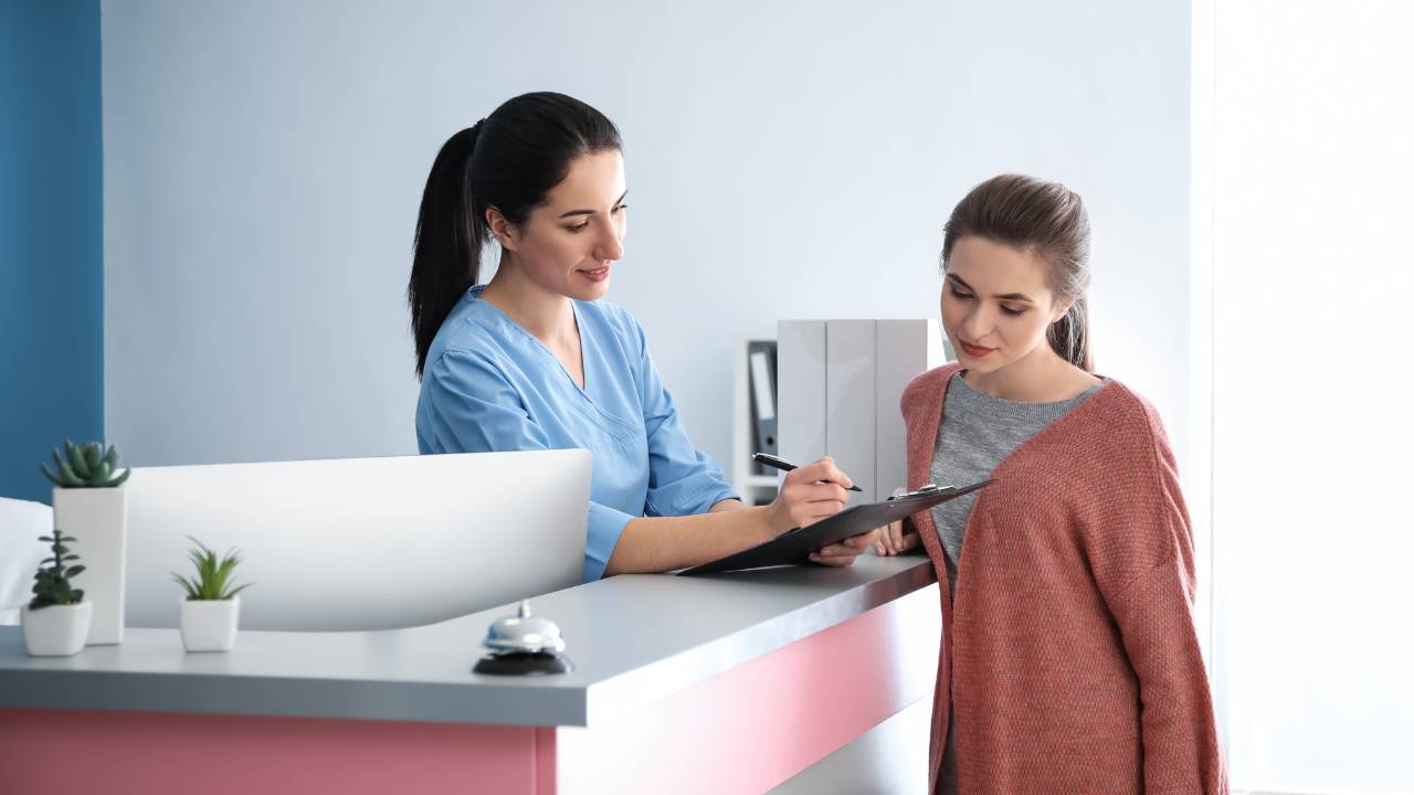 Tecnicas de organização para recepção de consultórios médicos.